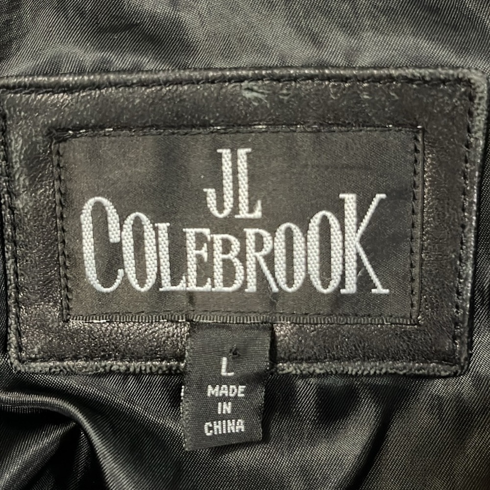 Women's Black Leather Jacket - Picture 13 of 16